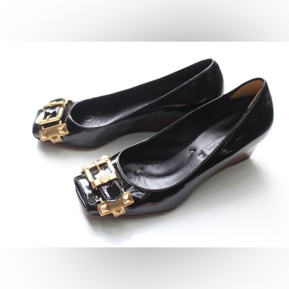 BCBGMaxAzria peep toe wedges - Picture 4 of 11